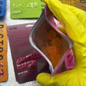 distro 10 200mg gummies